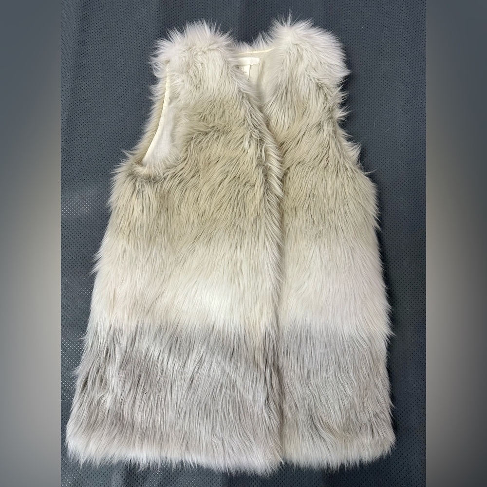 H&M Faux Fur Vest -